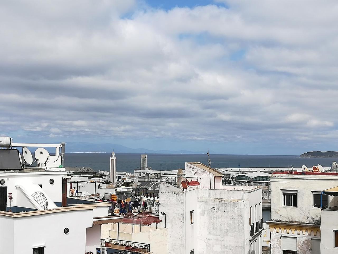 Hotel Fuentes Tangeri Esterno foto